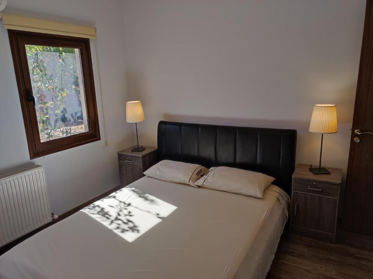 Roses Villa Trimiklini Екстериор снимка