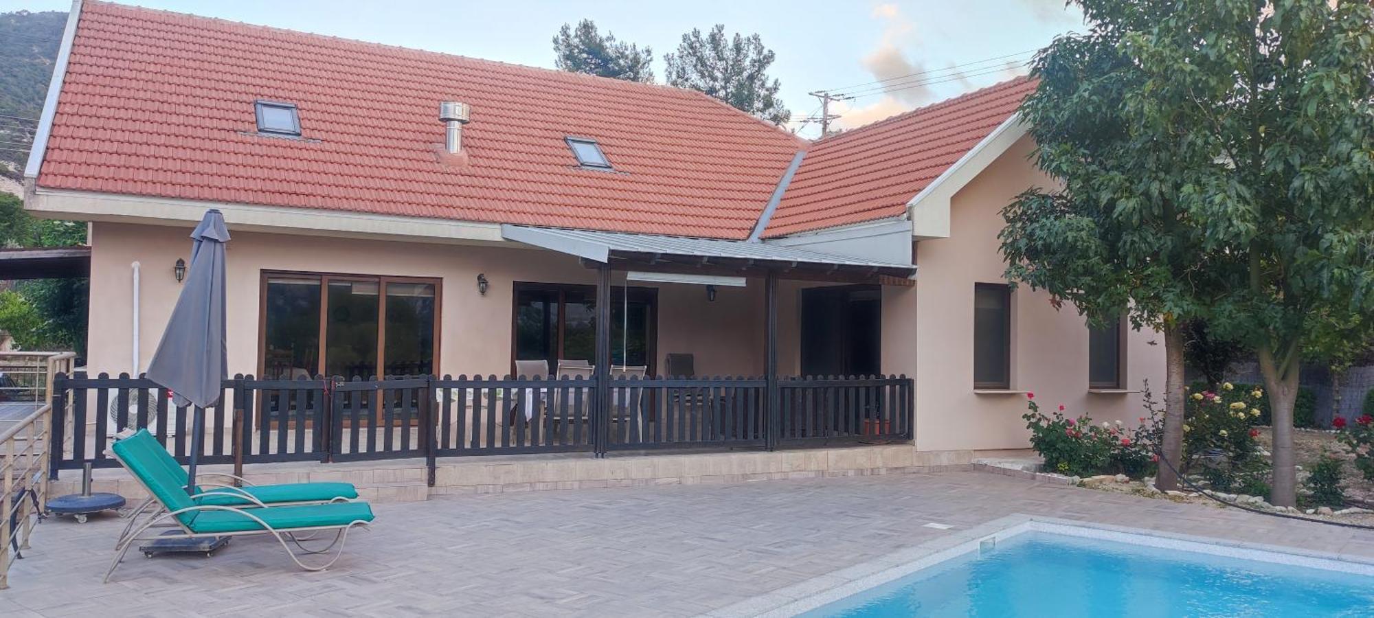 Roses Villa Trimiklini Екстериор снимка