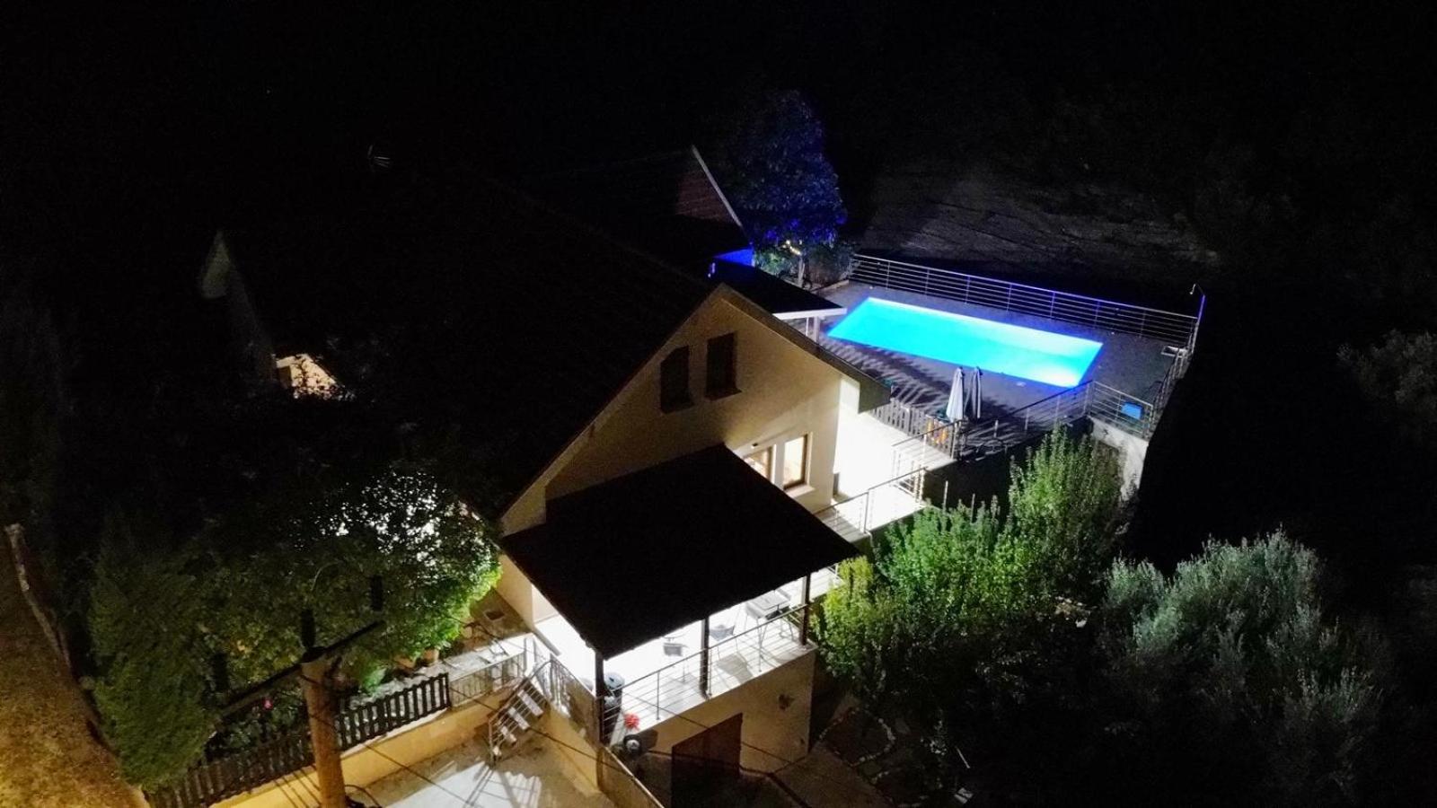 Roses Villa Trimiklini Екстериор снимка
